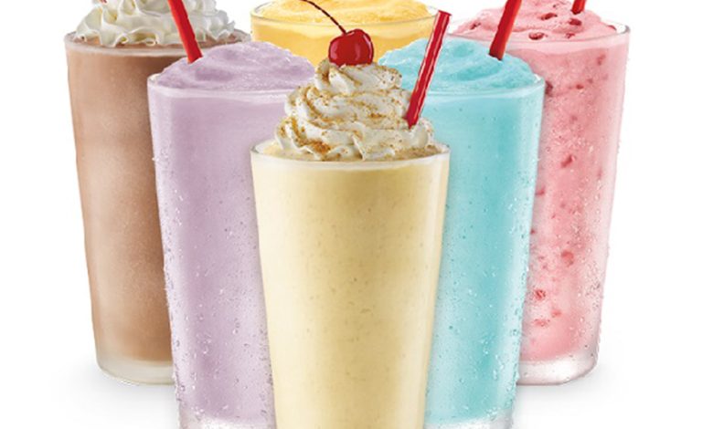 میلک شیک مقوی تابستانی خانگی