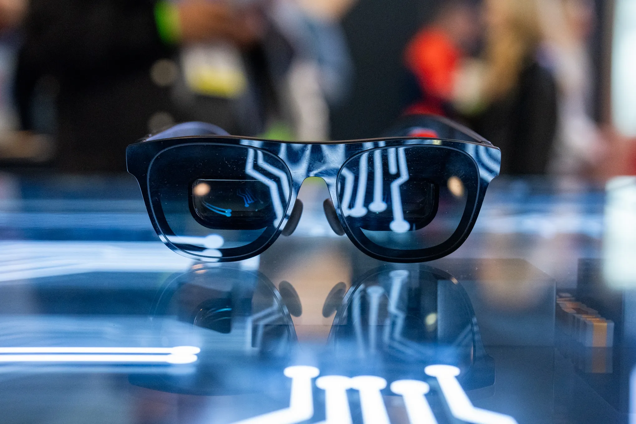 راهنمای کامل تشخیص عینک آفتابی اصل