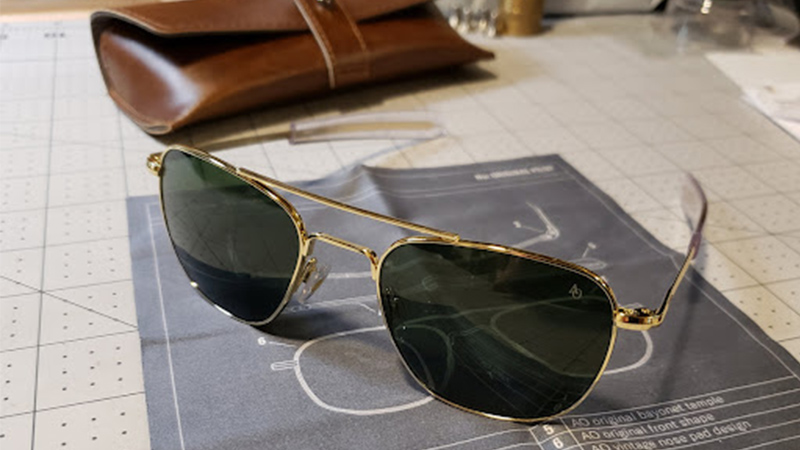 راهنمای کامل تشخیص عینک آفتابی اصل