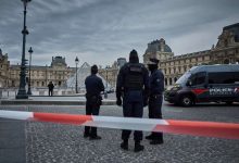 سرقت از موزه لوور فرانسه در روز روشن