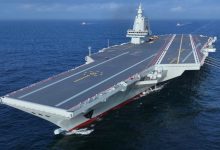 چین بزرگترین ناو هواپیمابر غیرهسته‌ای را به آب انداخت