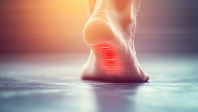 سوزش کف پا علائم کدام بیماری است؟