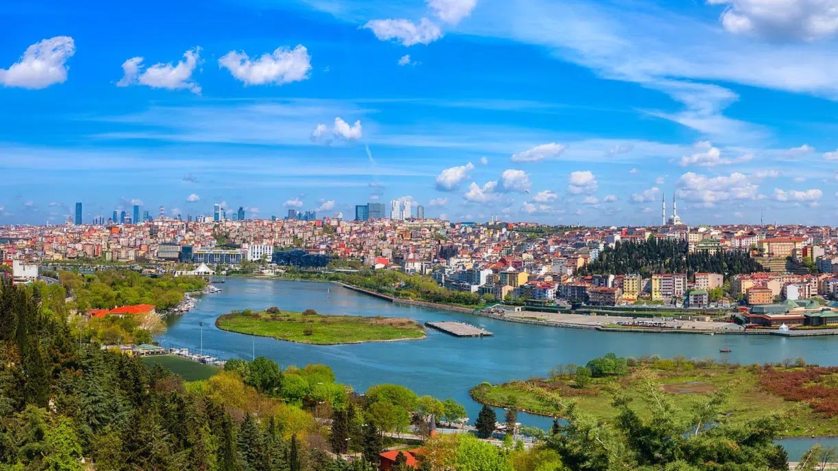 تپه پیر لوتی