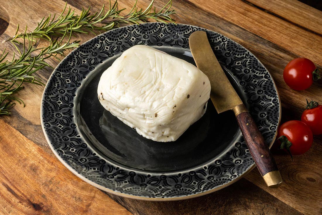 ۸ نوع از بهترین پنیرها برای سلامتی