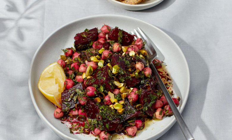 طرز تهیه انواع سالاد لبو