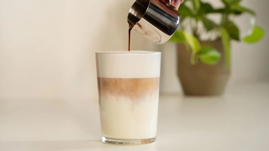  اسپرسو ماکیاتو (Espresso Macchiato)
