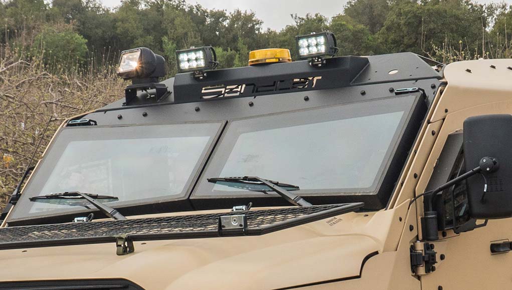 خودرو زرهی با شیشه ضدگلوله