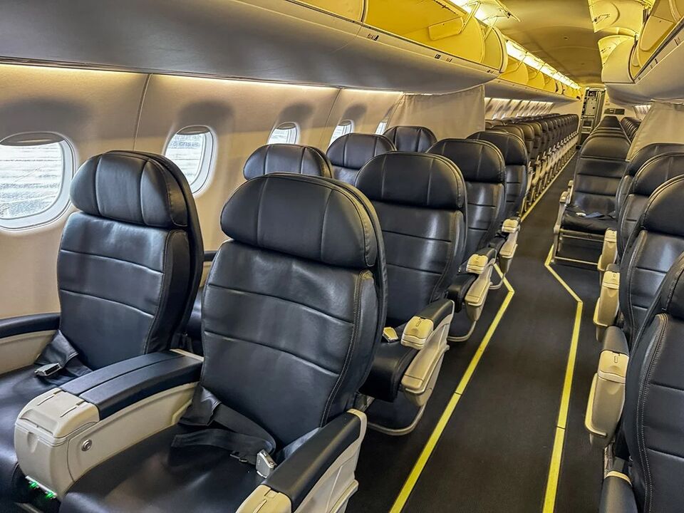 امبرائر ERJ-175 (ئی آر جی-۱۷5)