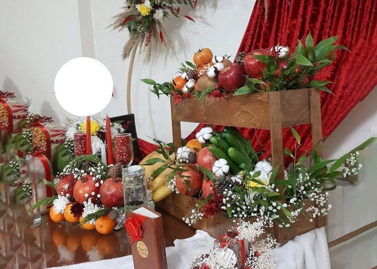  گل‌های تزیین میز شب یلدا