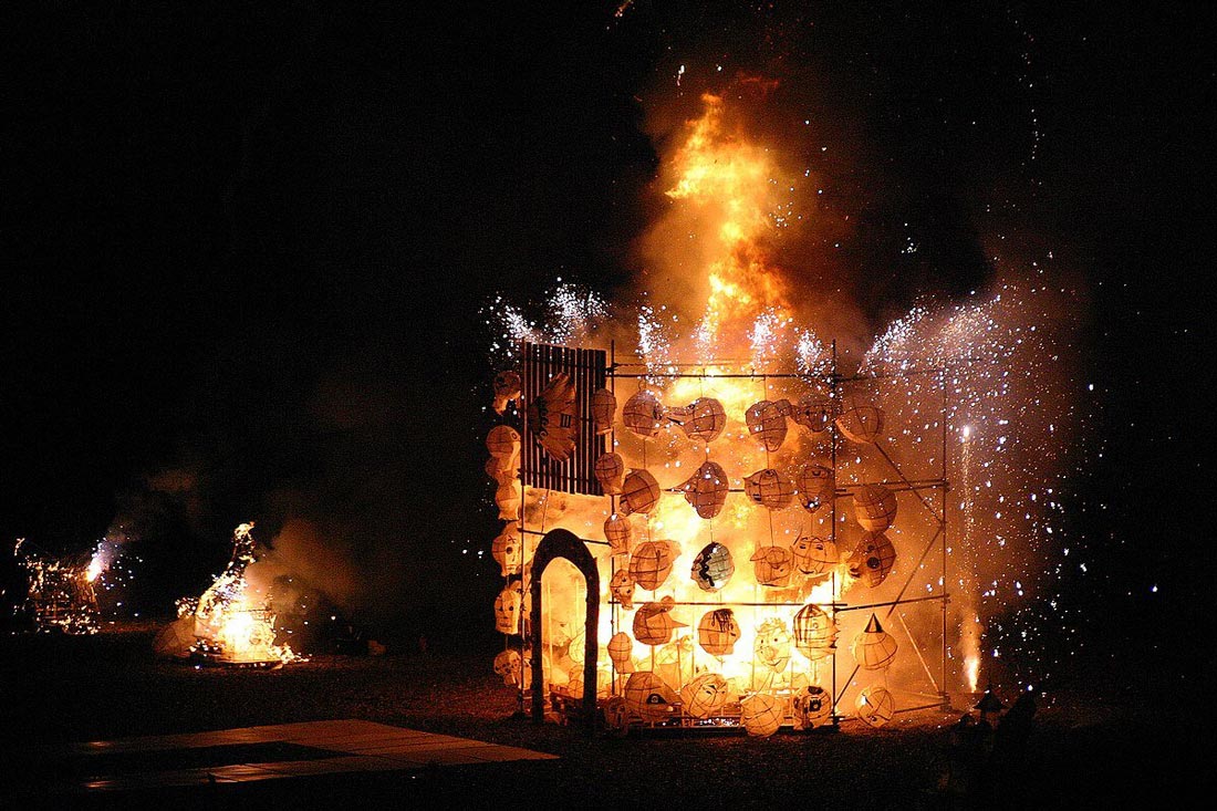 گرمای آتش و معنای آن در شب یلدا