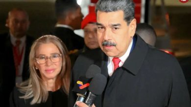 بازداشت نیکلاس مادورو و همسرش در حمله ایالات متحده به پایتخت ونزوئلا