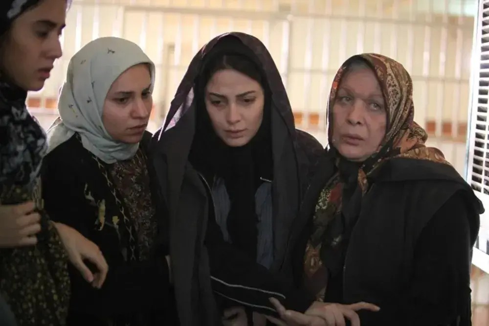 فیلم هیس دخترها فریاد نمی زنند
