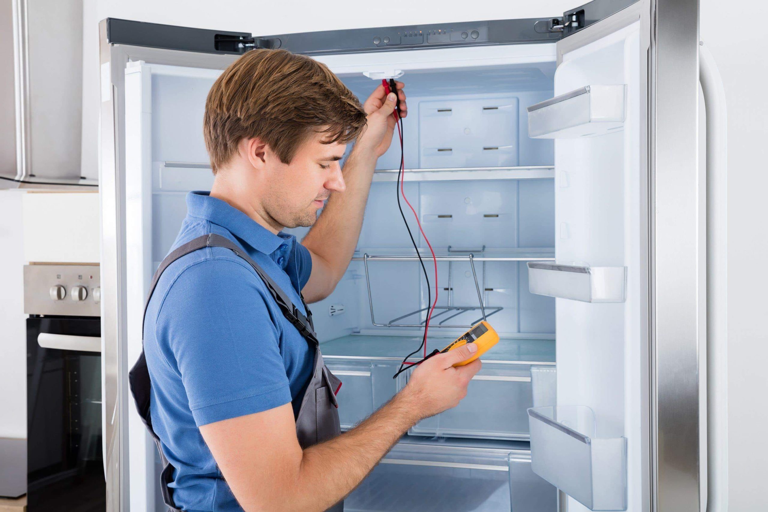 چه زمانی تعمیر یخچال بهصرفه نیست؟