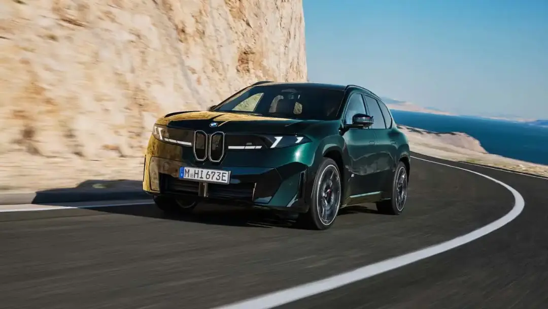 BMW iX3 M60؛ ترکیب شاسیبلند خانوادگی و عملکرد M